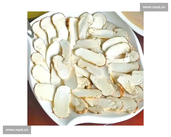 探秘高山珍馐松茸从森林深处到餐桌上的美味旅程